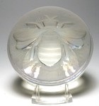 Magnum Goebel Charlottenhtte Molded Bee Paperweight