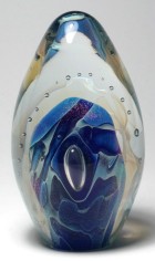 Robert Eickholt 1993 Magnum Blue Iridescent Abstract Paperweight